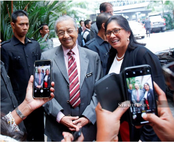 Prime Minister Tun Dr Mahathir Mohamad poses for a picture arrives during the American Malaysian Chamber of Commerce (AmCham) Signature Luncheon in Kuala Lumpur. -NSTP/SYARAFIQ ABD SAMAD